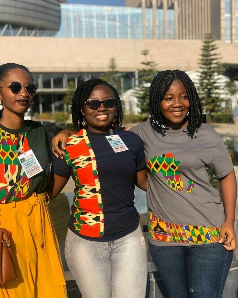 PHOTO 2025 12 18 23 45